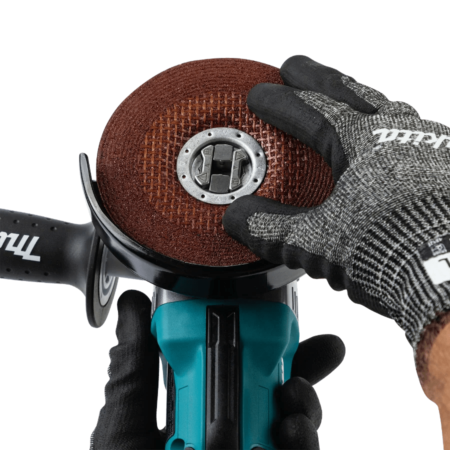 Makita GAG13M1 40V max XGT® Brushless Cordless 4‑1/2" / 5" X‑LOCK Paddle Switch Angle Grinder Kit, with Electric Brake (4.0Ah) - Fire Protection Parts