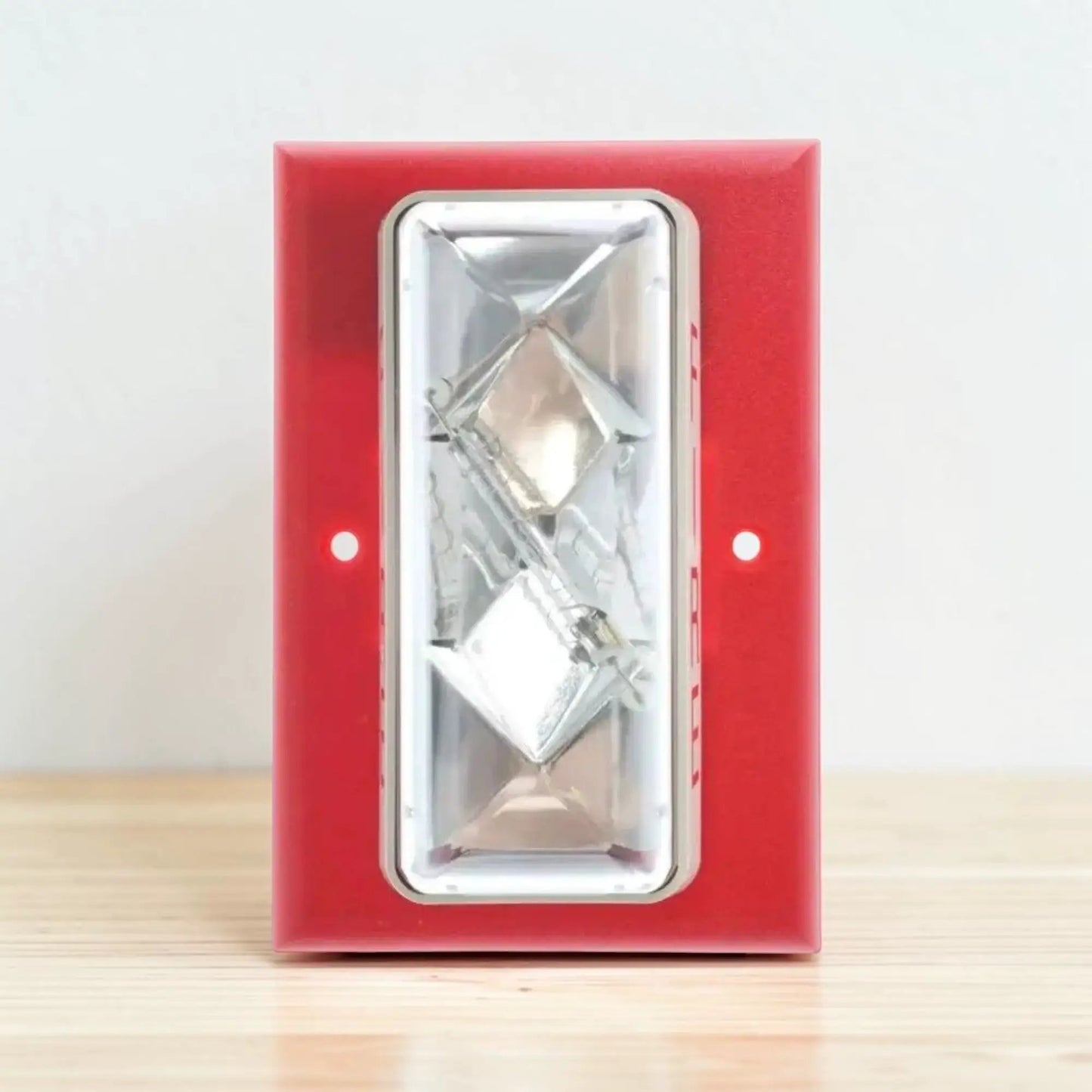 Kidde Synchronized Fire Strobe Light 15/75 Cd for Enhanced Safety Signaling
