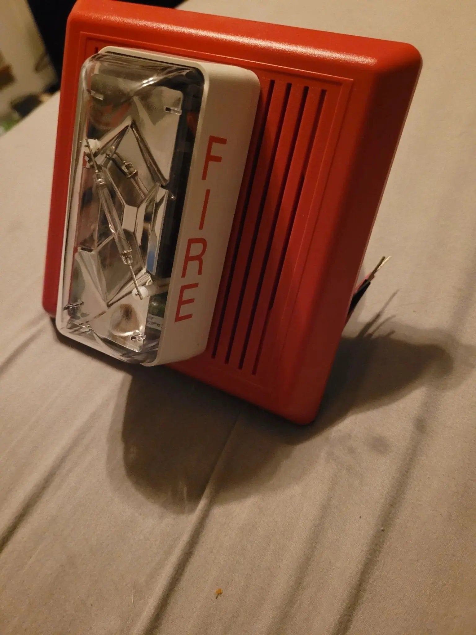Kidde 15/75 cd Fire Speaker Strobe UL Listed Reliable Safety Alert System by Kidde