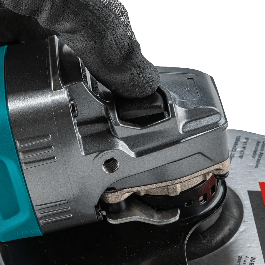 Makita GAG14M1 40V max XGT® Brushless Cordless 4‑1/2” / 6" Paddle Switch Angle Grinder Kit, with Electric Brake (4.0Ah) - Fire Protection Parts