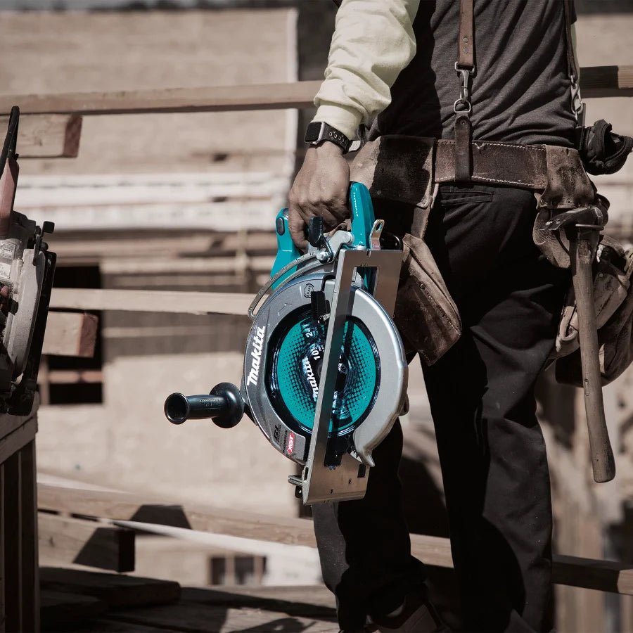 Makita GSR02M1 40V max XGT® Brushless Cordless Rear Handle 10‑1/4" Circular Saw Kit, AWS® Capable (4.0Ah) - Fire Protection Parts