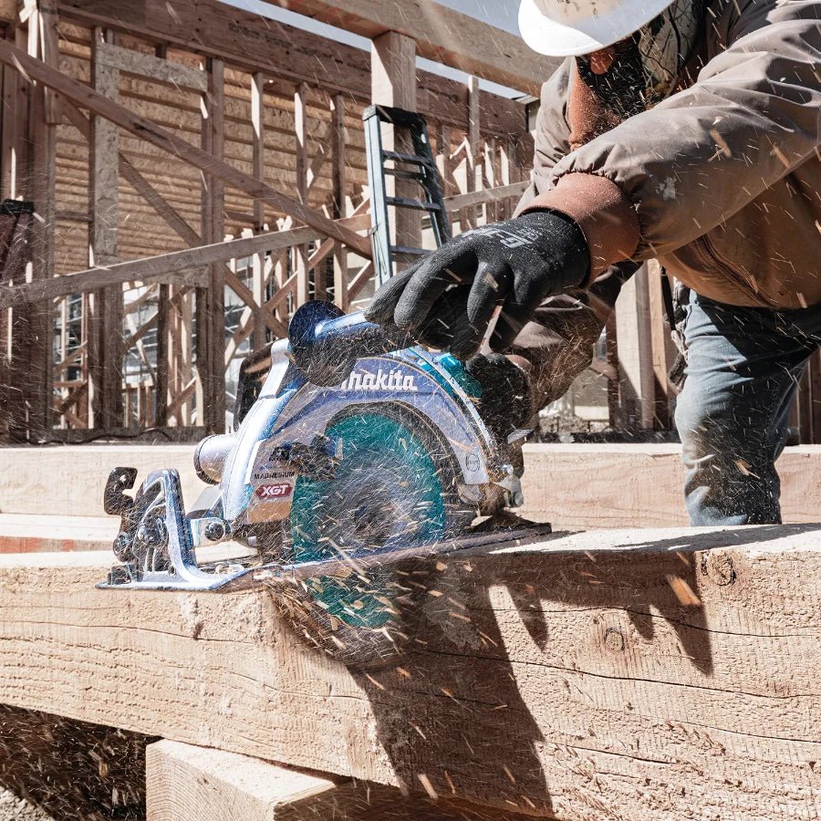 Makita GSR02M1 40V max XGT® Brushless Cordless Rear Handle 10‑1/4" Circular Saw Kit, AWS® Capable (4.0Ah) - Fire Protection Parts