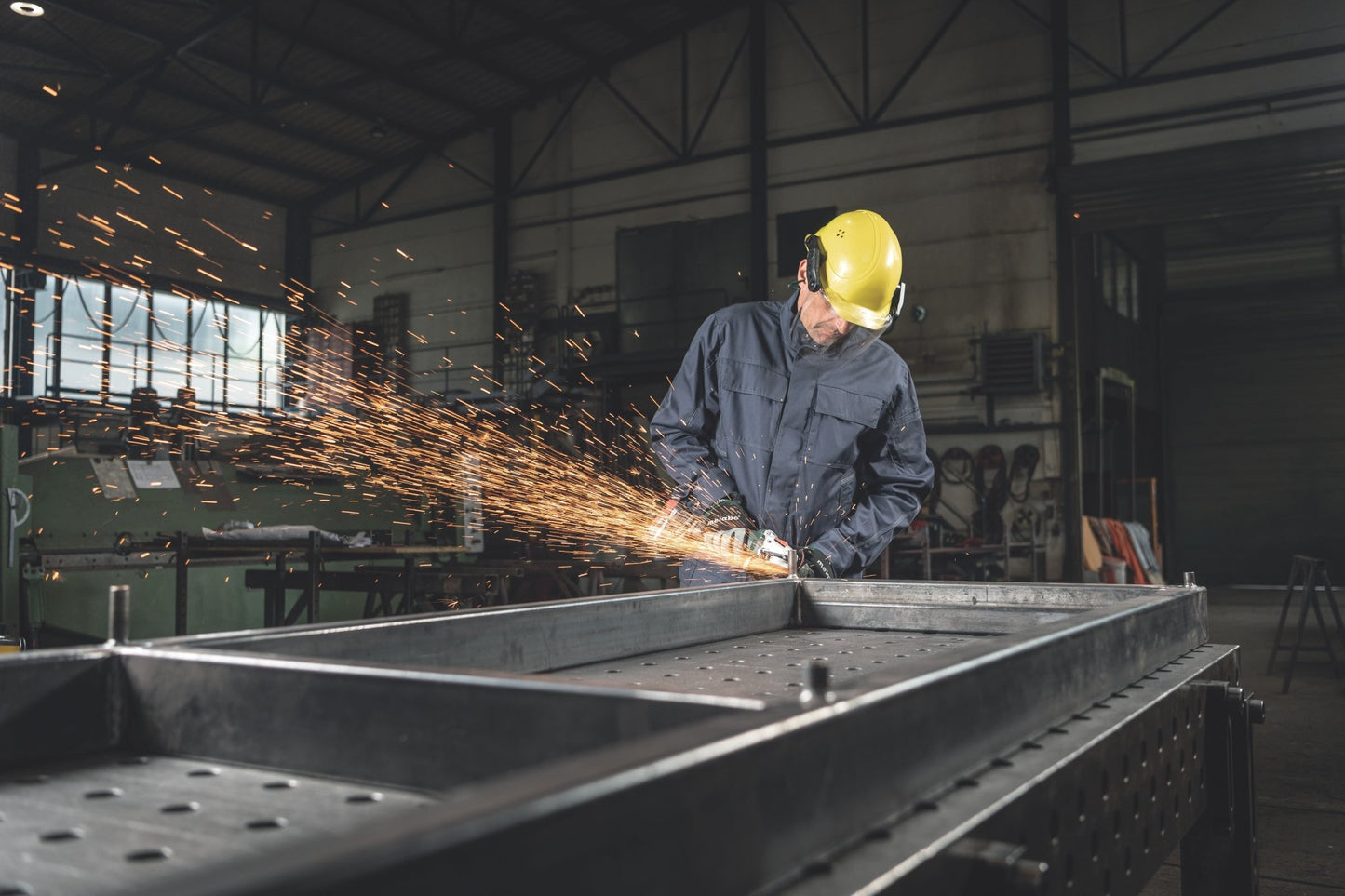 Metabo 613059520 WPB 18 LT BL 11 - 125 Quick 5.5 Kit 4 - 1/2” / 5” Brushless Braking Angle Grinder Kit - Fire Protection Parts