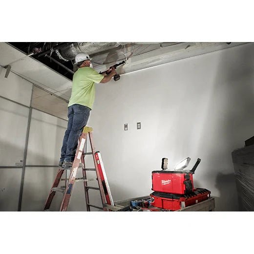 Milwaukee 2357 - 20 M18™ PACKOUT™ Light/Charger - Fire Protection Parts