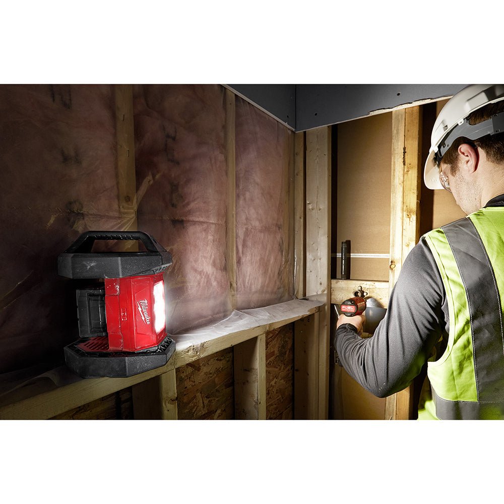 Milwaukee 2361 - 20 M18™ LED Flood Light - Fire Protection Parts